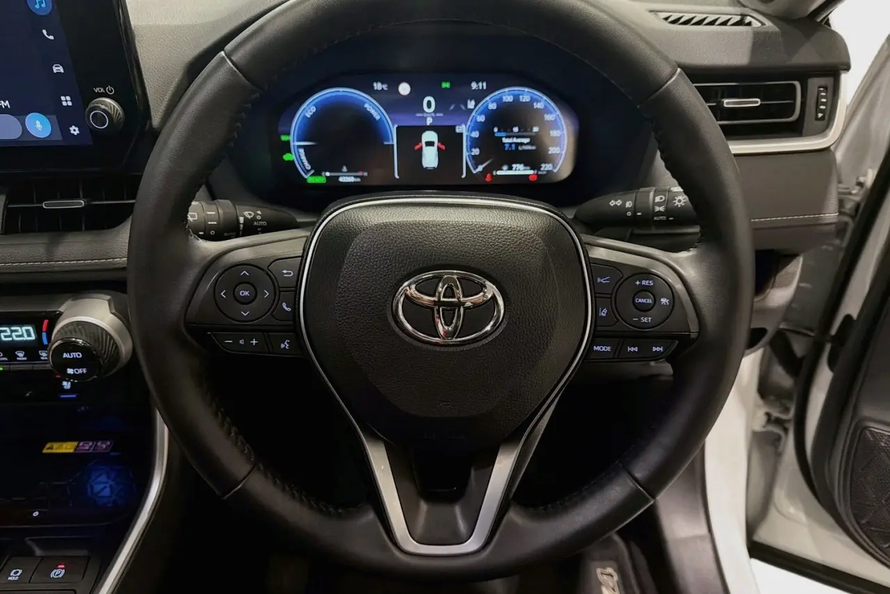 2024 Toyota RAV4 Gallery Image 21