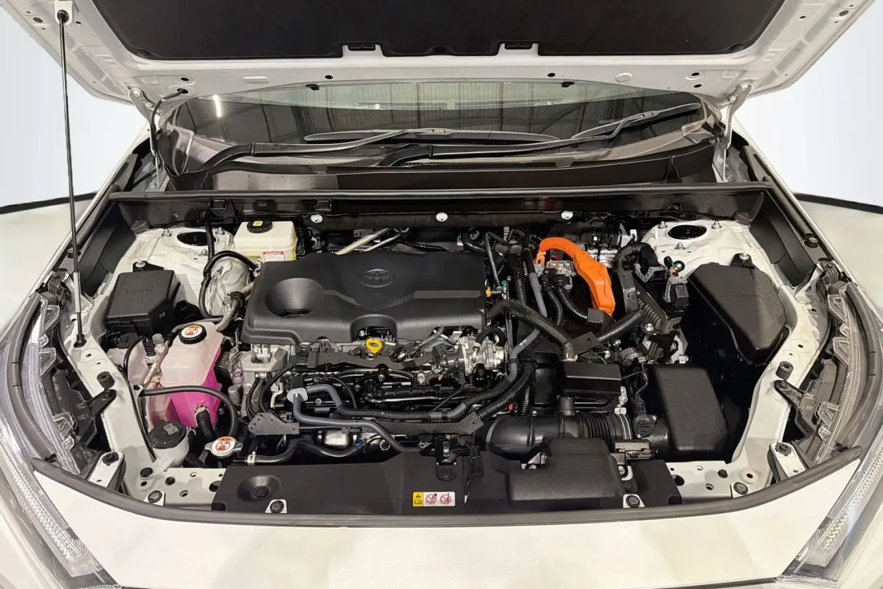 2024 Toyota RAV4 Gallery Image 29