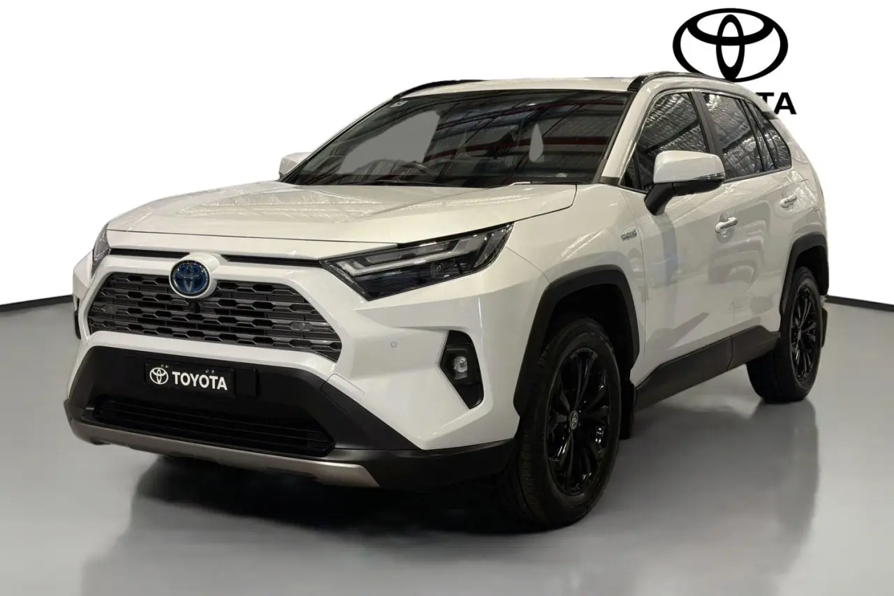 2024 Toyota RAV4 Gallery Image 4