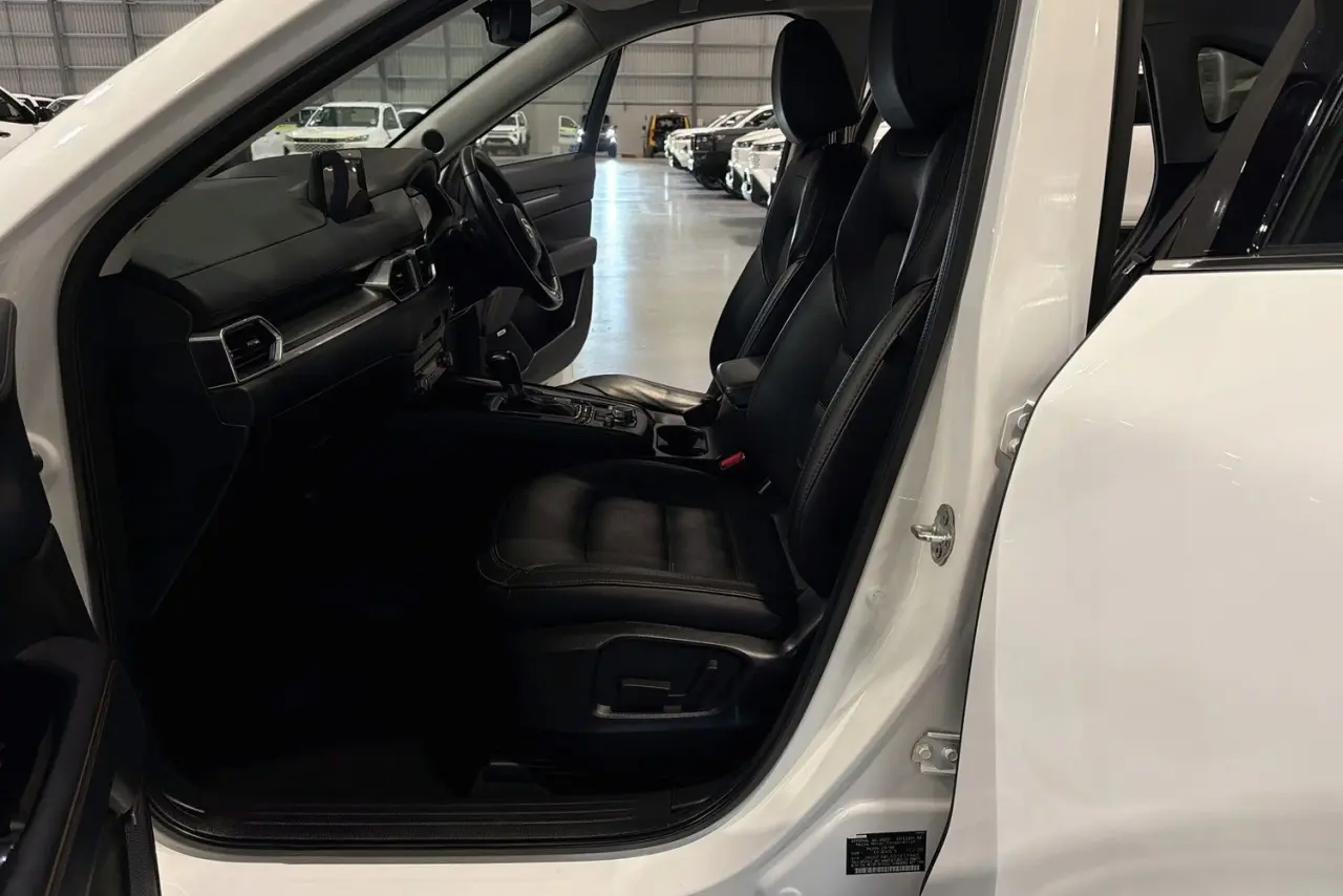 2020 Mazda CX-5 Gallery Image 25