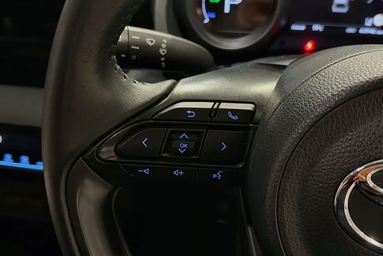 2023 Toyota Yaris Cross Gallery Image 19