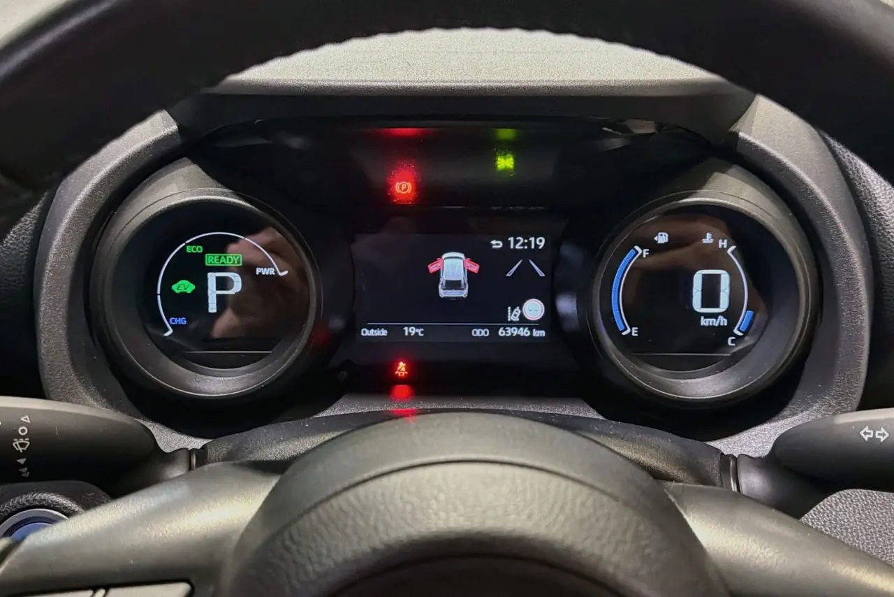 2023 Toyota Yaris Cross Gallery Image 22