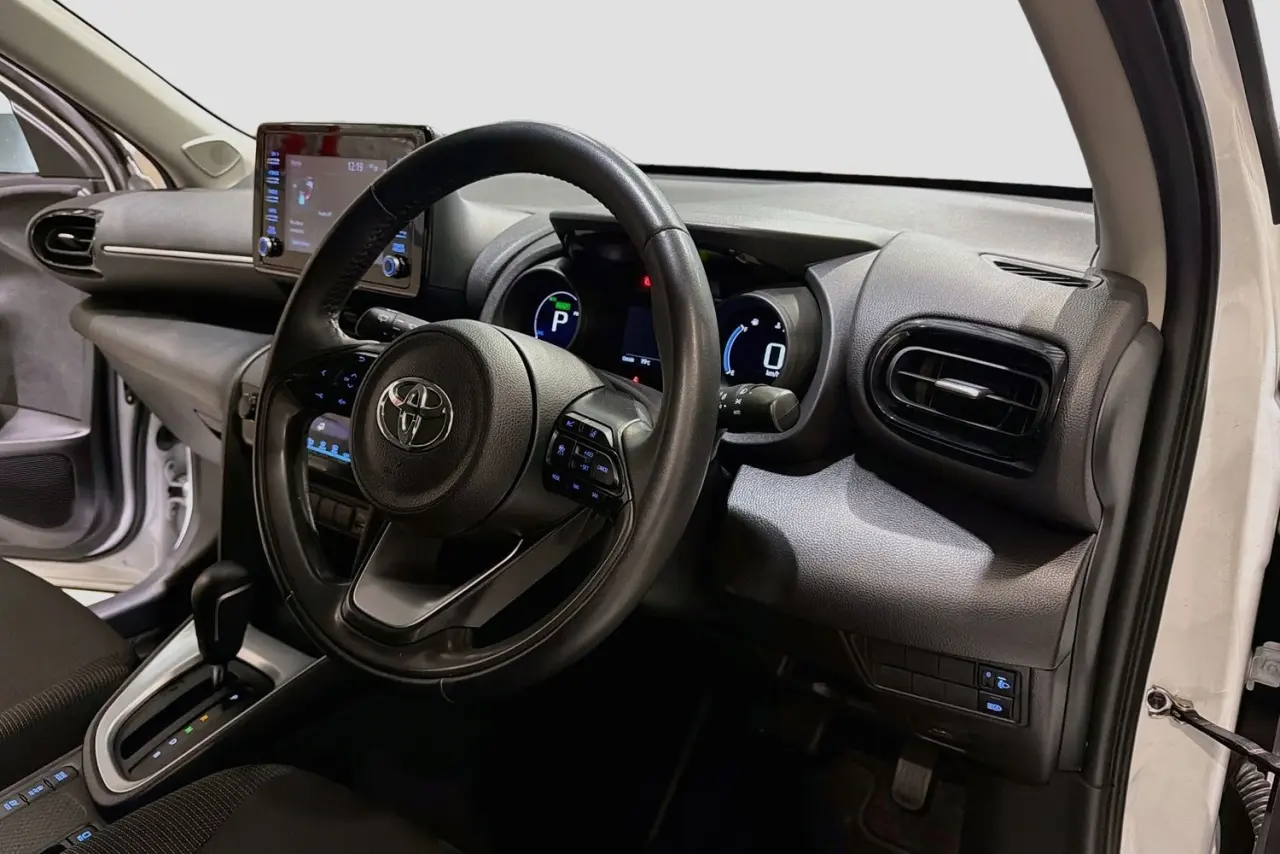 2023 Toyota Yaris Cross Gallery Image 23