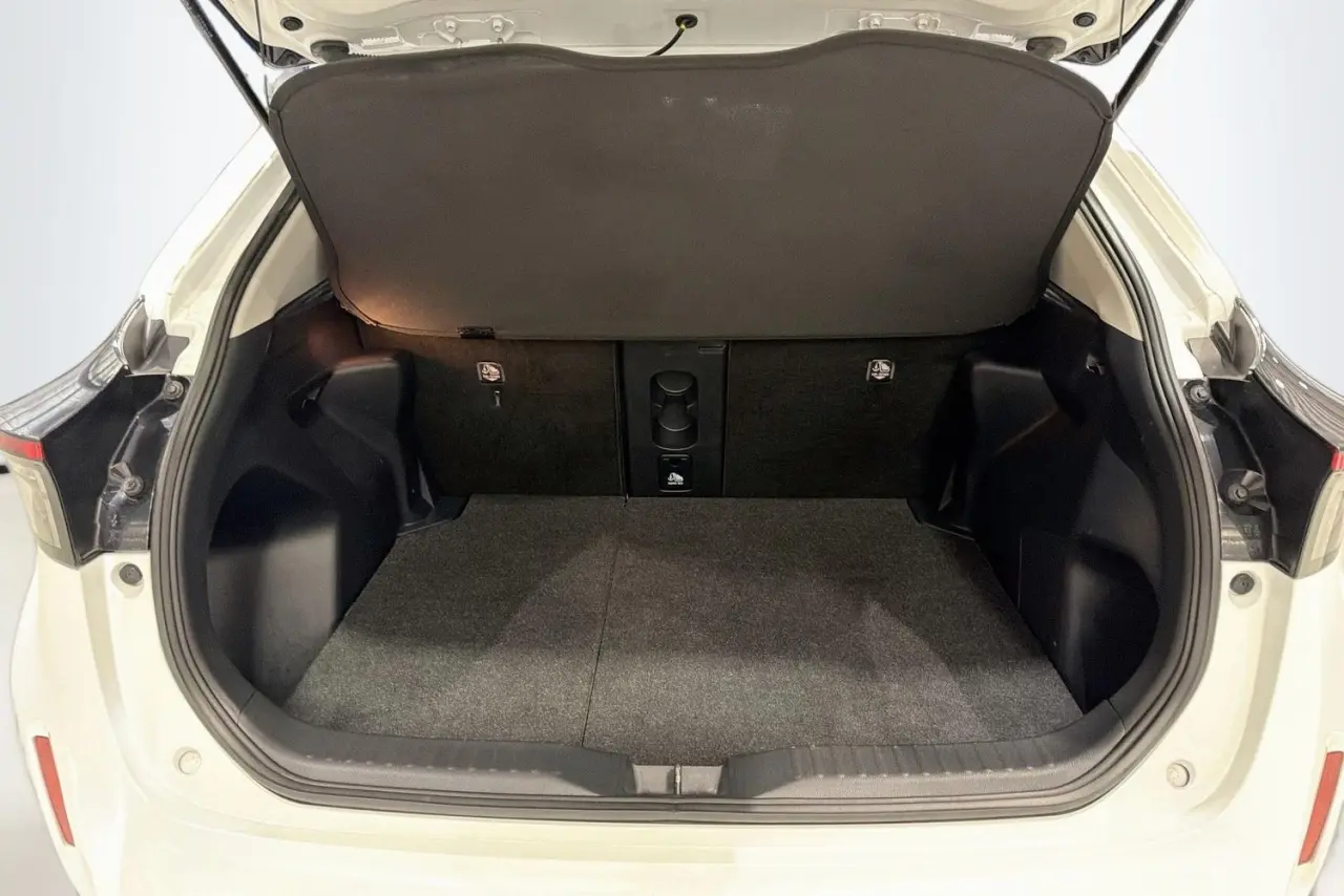 2023 Toyota Yaris Cross Gallery Image 27