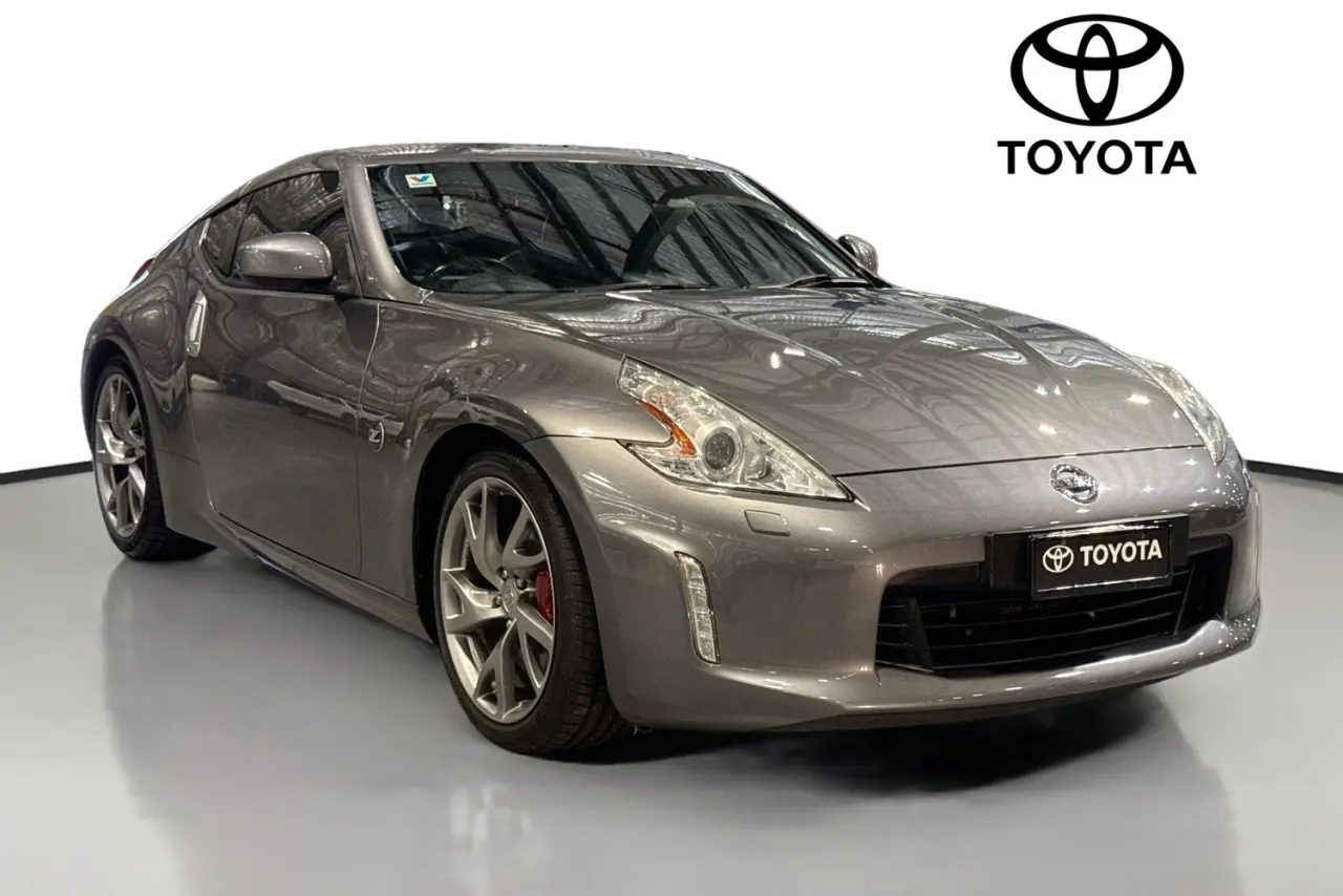 2016 Nissan 370Z Gallery Image 1