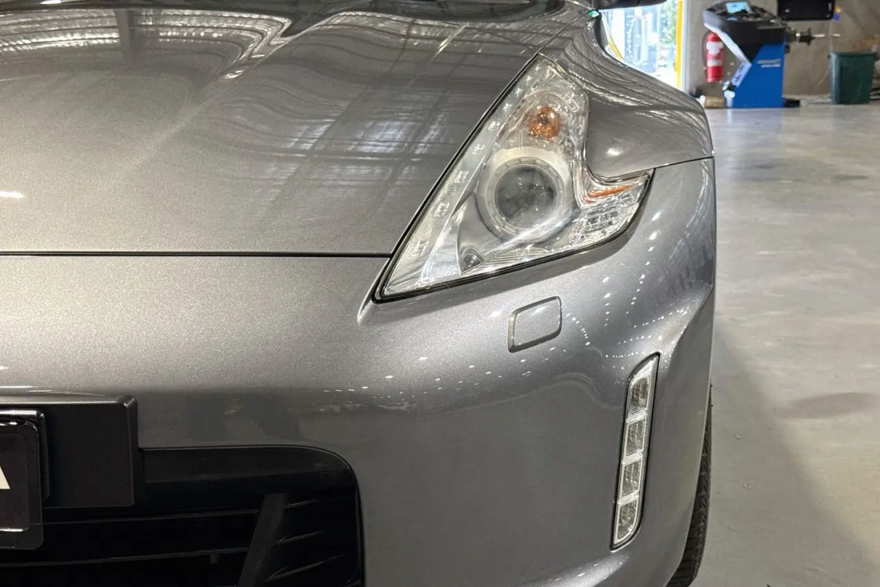2016 Nissan 370Z Gallery Image 3