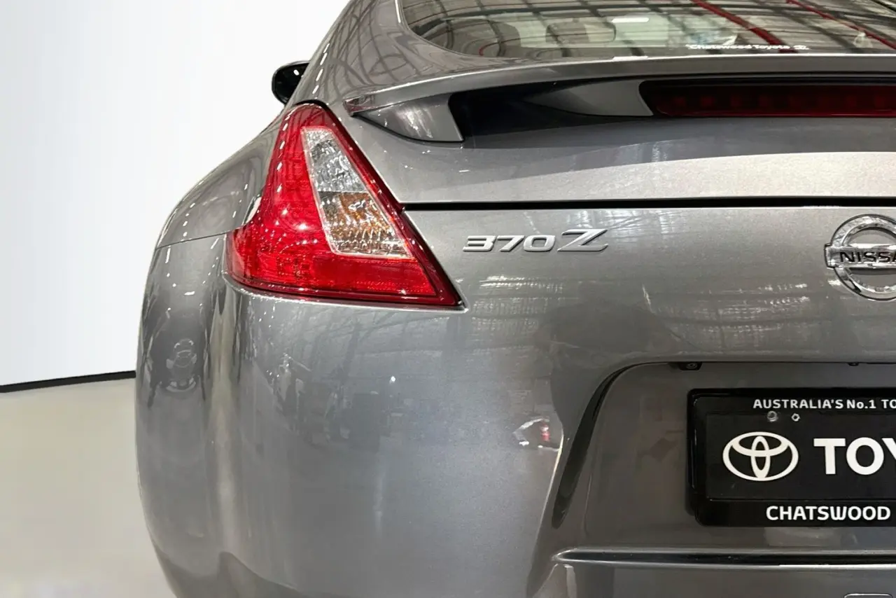 2016 Nissan 370Z Gallery Image 8