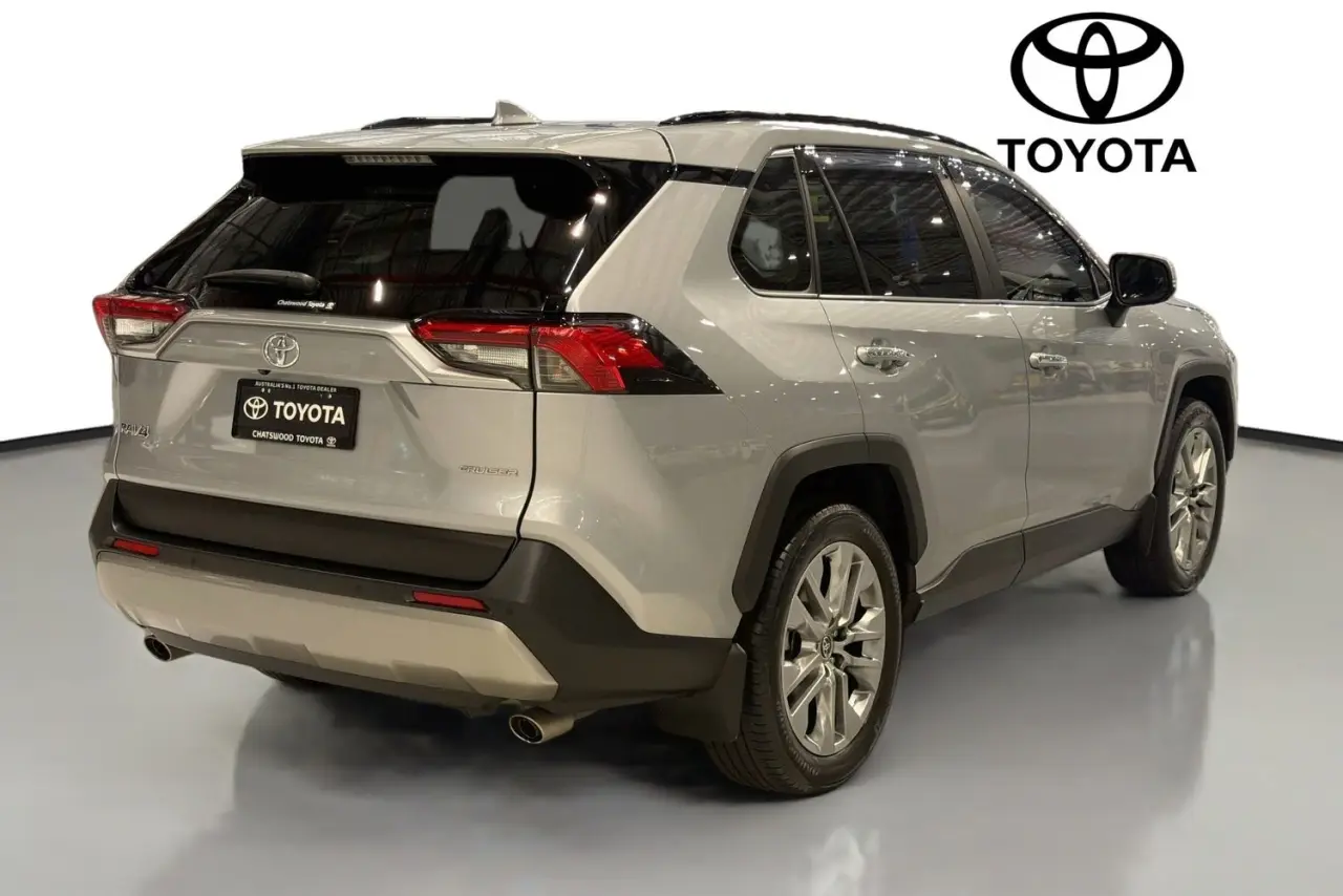 2022 Toyota RAV4 Gallery Image 10