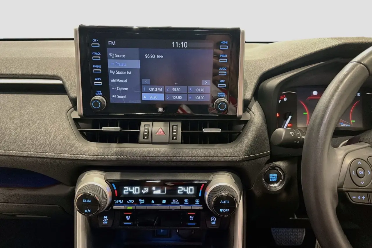 2022 Toyota RAV4 Gallery Image 15