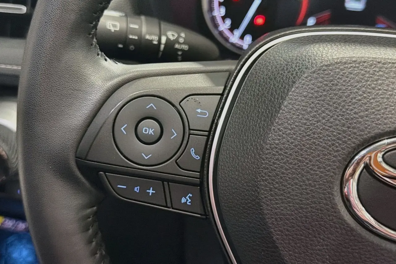 2022 Toyota RAV4 Gallery Image 19