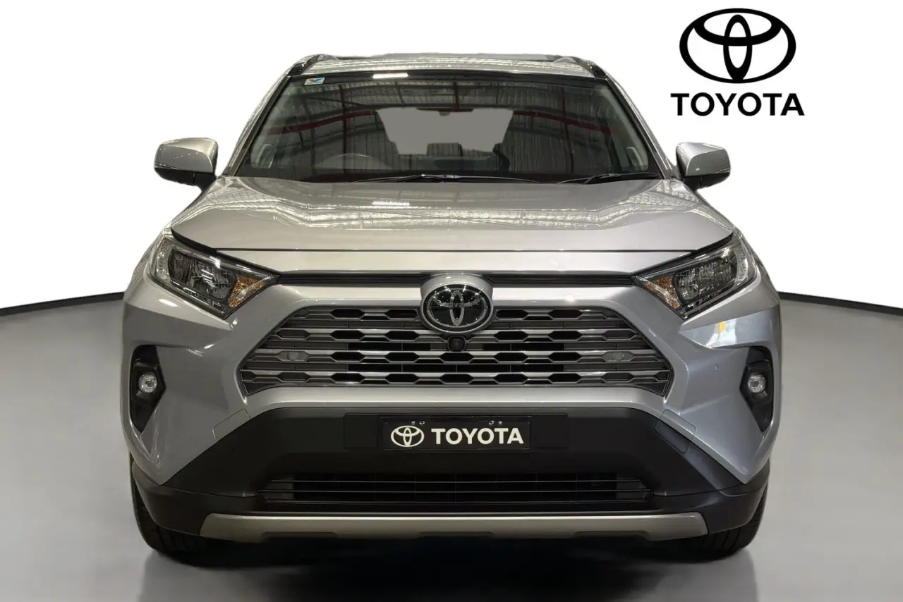 2022 Toyota RAV4 Gallery Image 2
