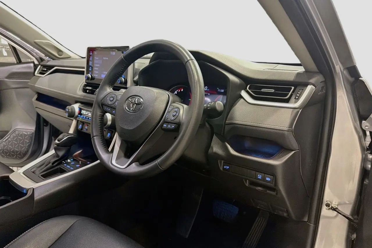 2022 Toyota RAV4 Gallery Image 23