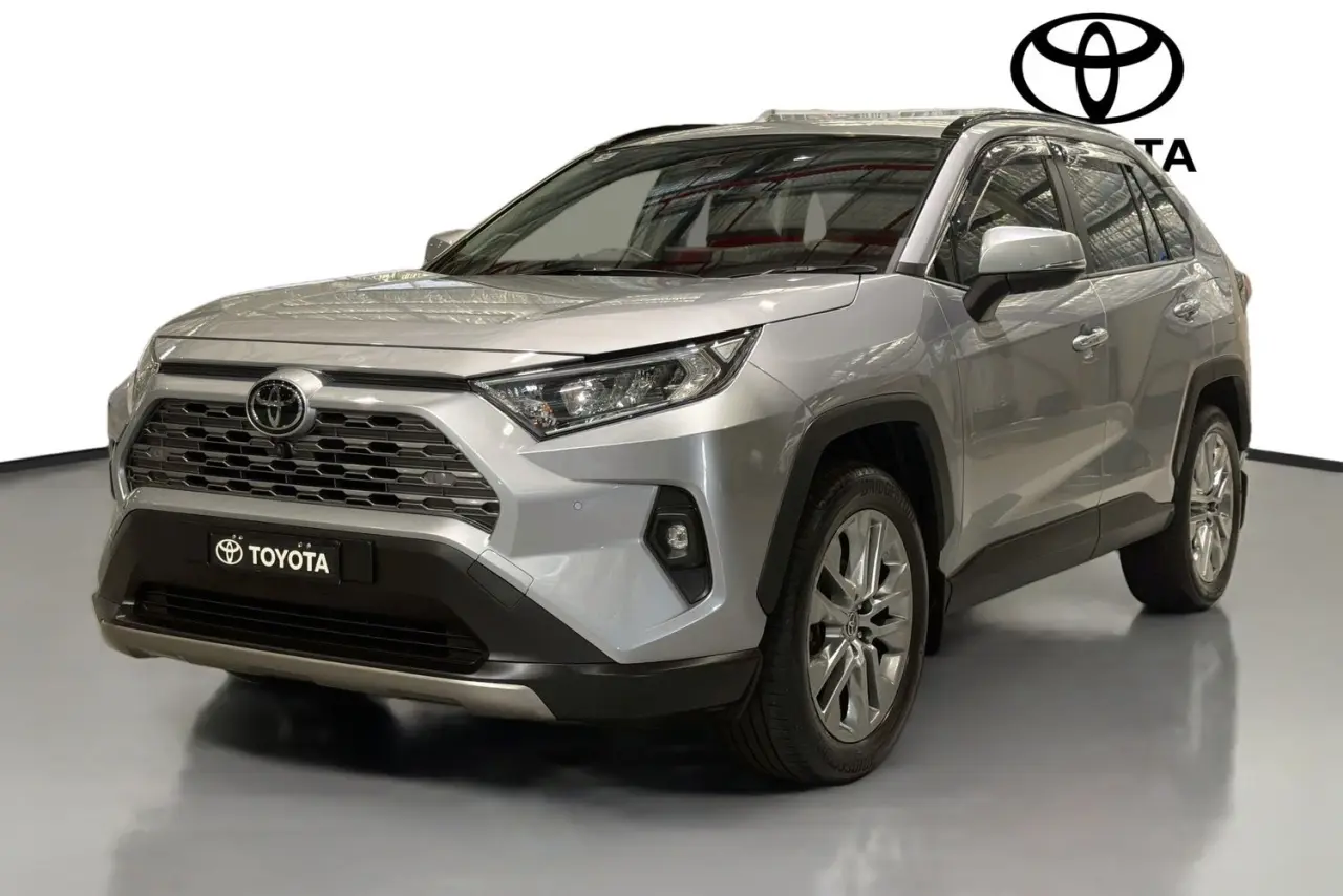 2022 Toyota RAV4 Gallery Image 4