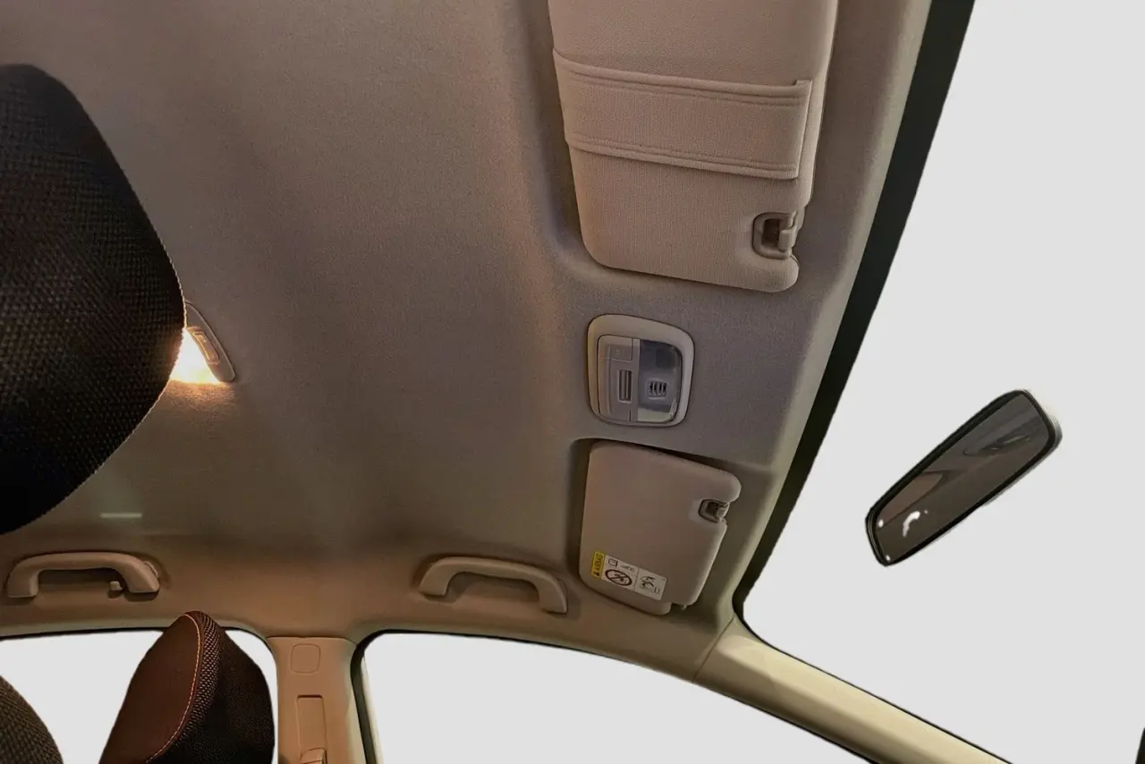 2017 Subaru XV Gallery Image 12