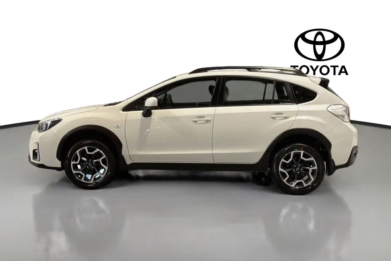 2017 Subaru XV Gallery Image 5