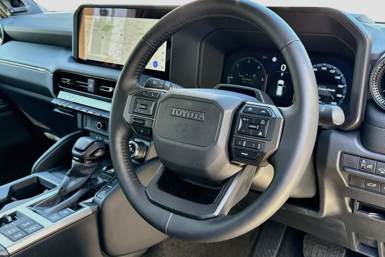 2025 Toyota Landcruiser Prado Gallery Image 14