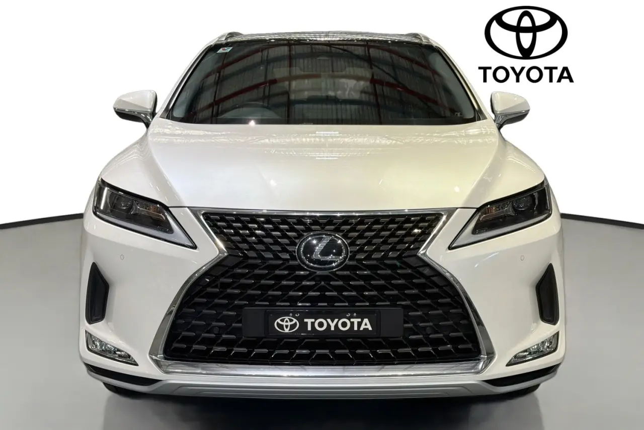 2019 Lexus RX Gallery Image 2