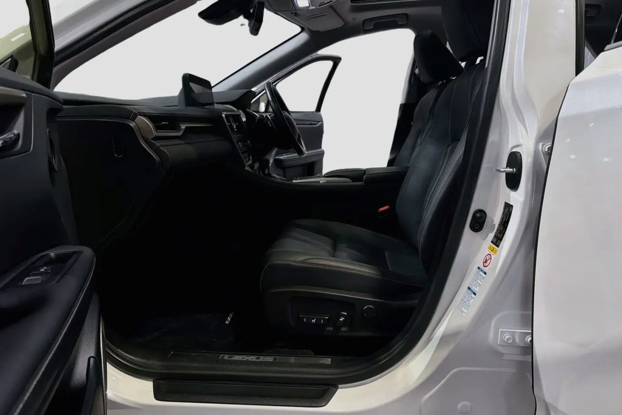 2019 Lexus RX Gallery Image 25