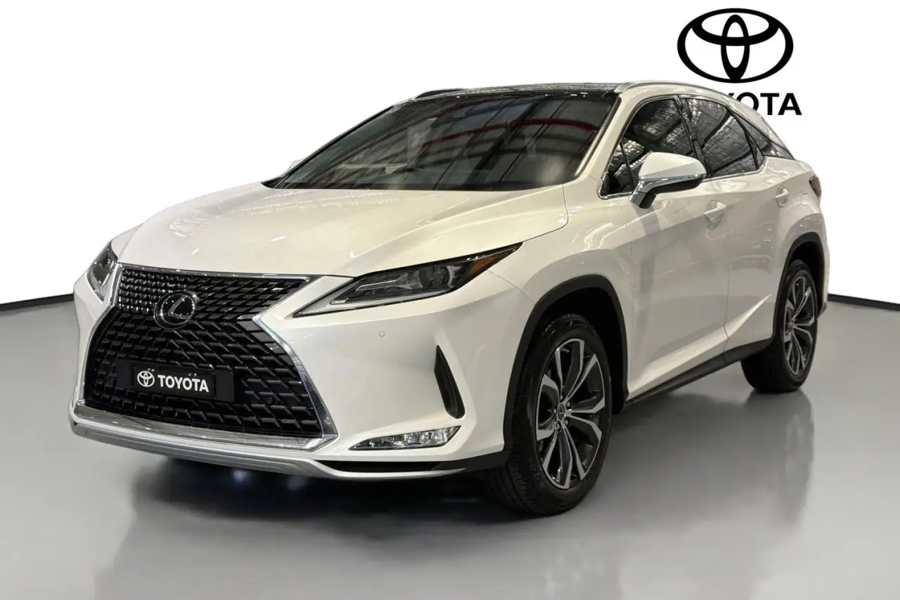 2019 Lexus RX Gallery Image 4