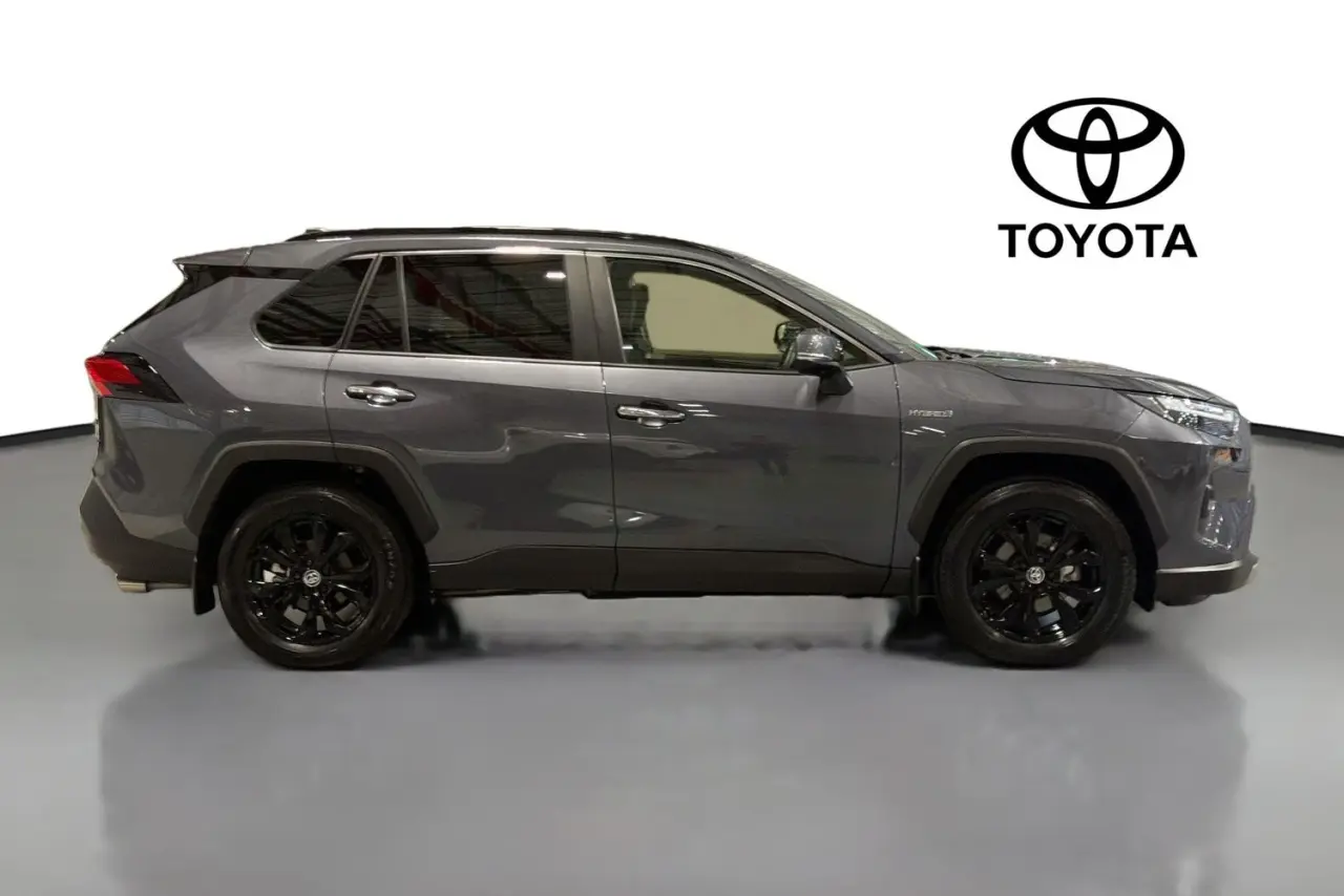 2024 Toyota RAV4 Gallery Image 11