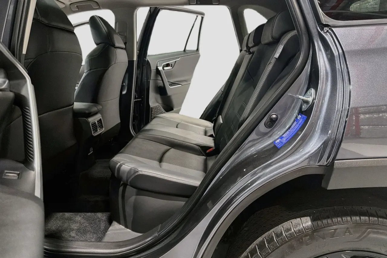 2024 Toyota RAV4 Gallery Image 26