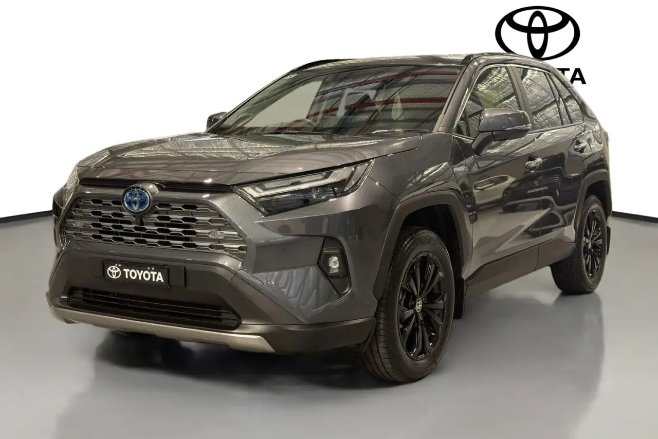 2024 Toyota RAV4 Gallery Image 4
