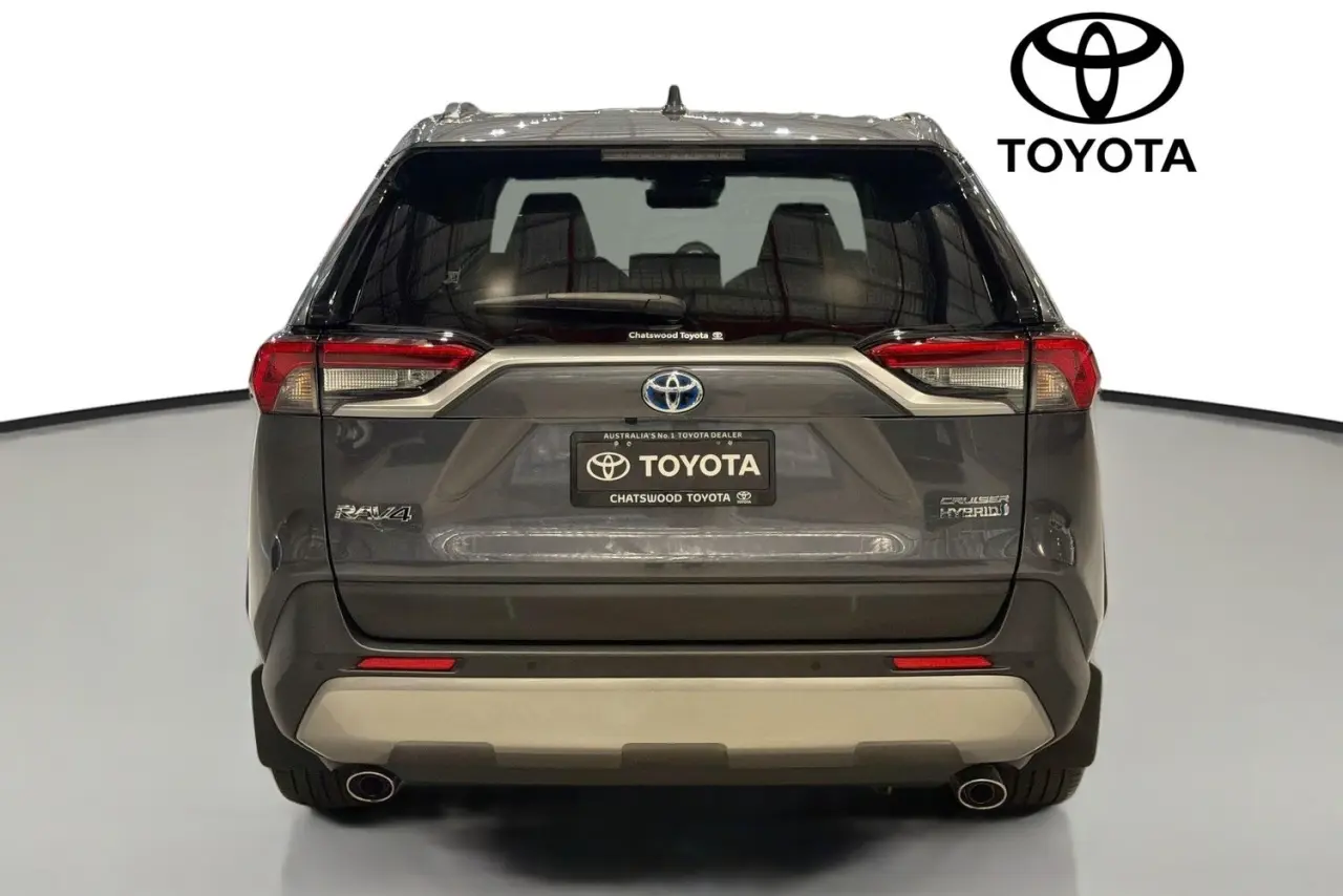 2024 Toyota RAV4 Gallery Image 7