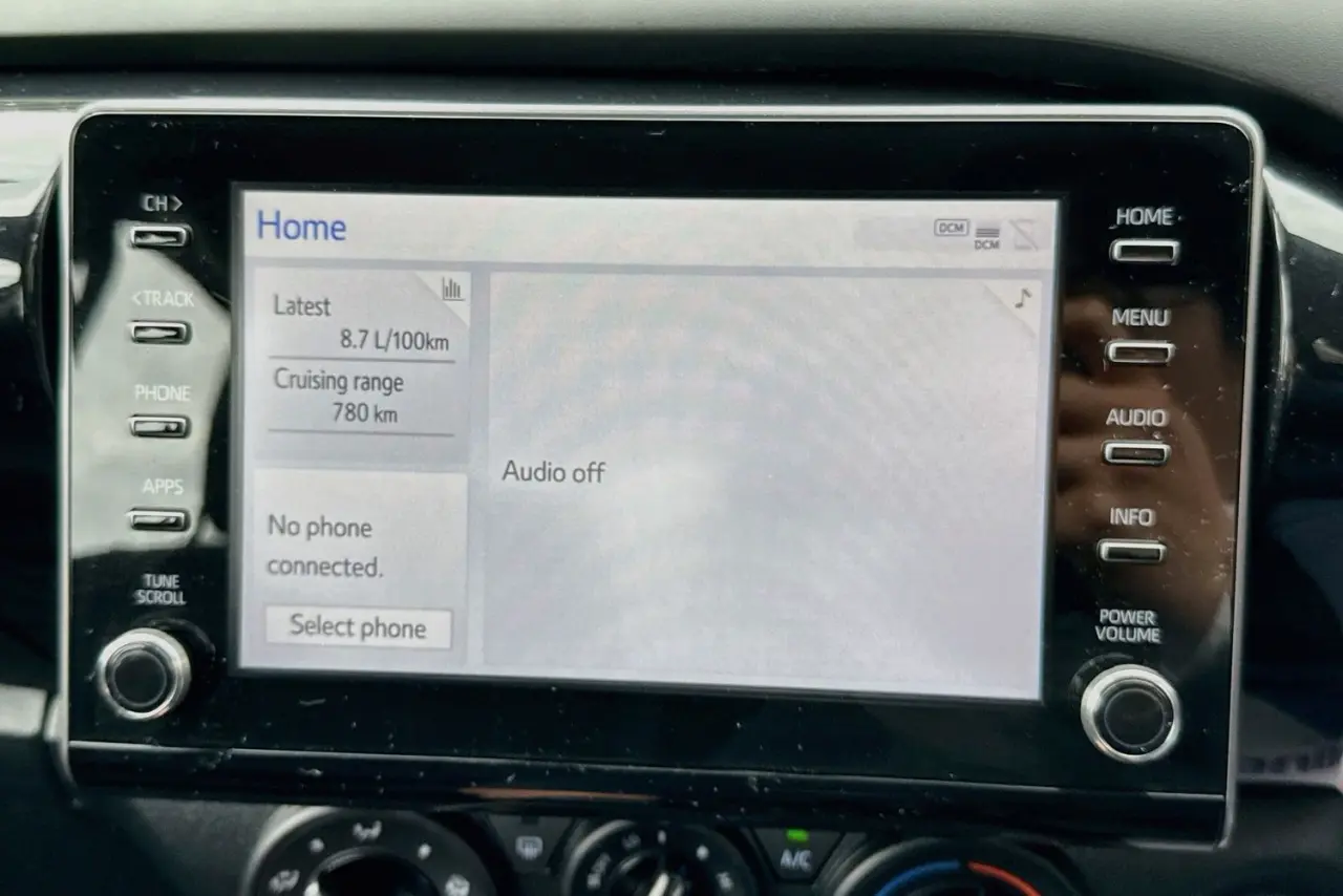2025 Toyota Hilux Gallery Image 14