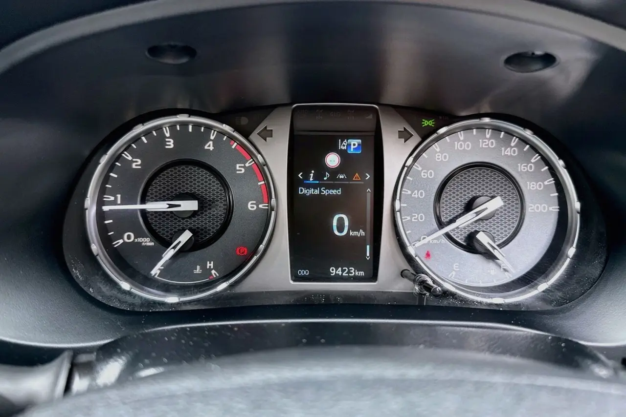 2025 Toyota Hilux Gallery Image 20