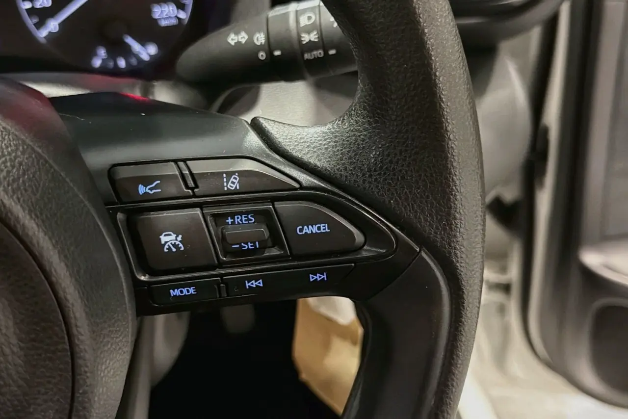 2022 Toyota Yaris Gallery Image 20