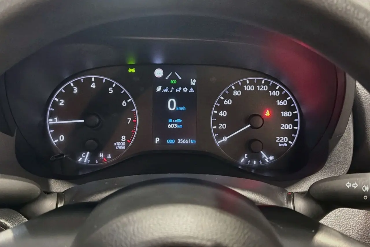 2022 Toyota Yaris Gallery Image 22