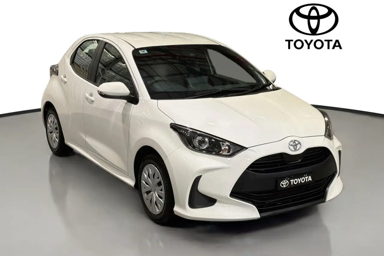 2022 Toyota Yaris Gallery Image 30