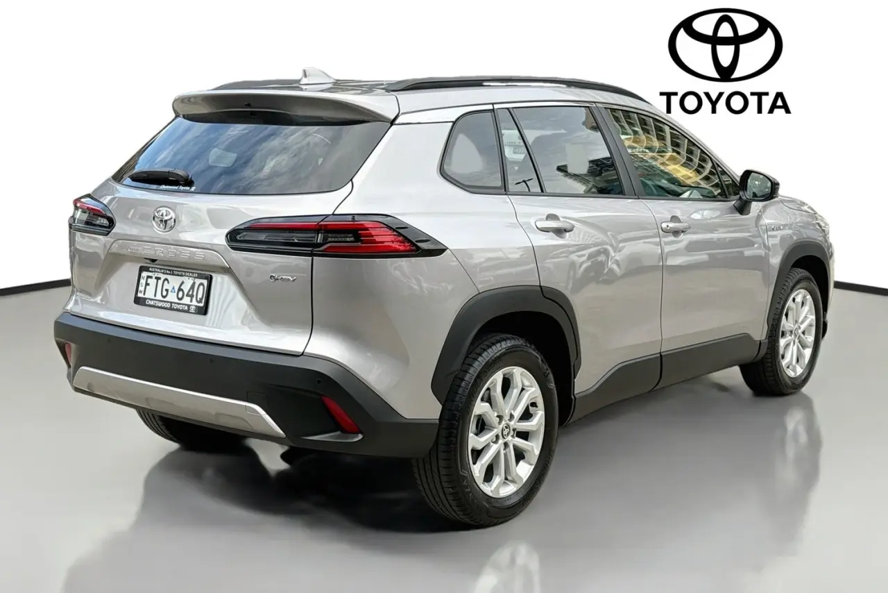 2025 Toyota Corolla Cross Gallery Image 10
