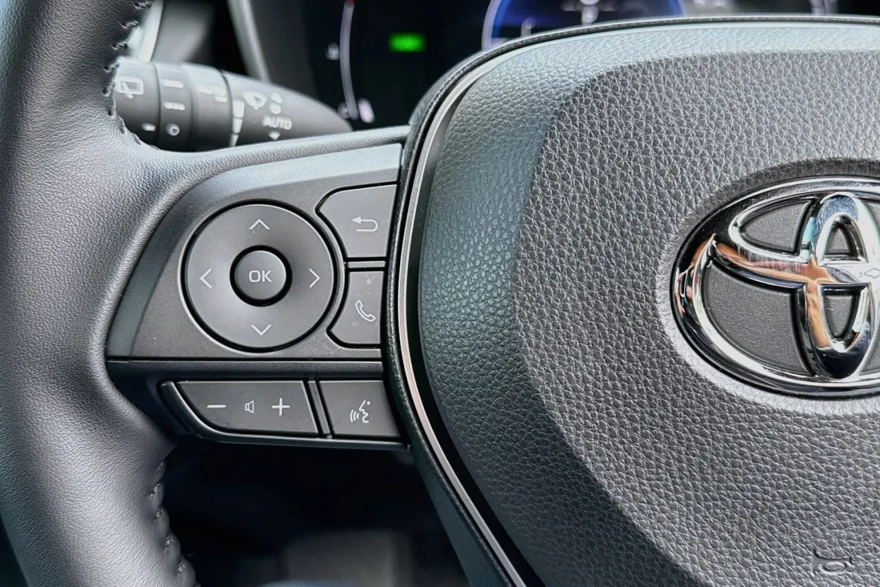 2025 Toyota Corolla Cross Gallery Image 18