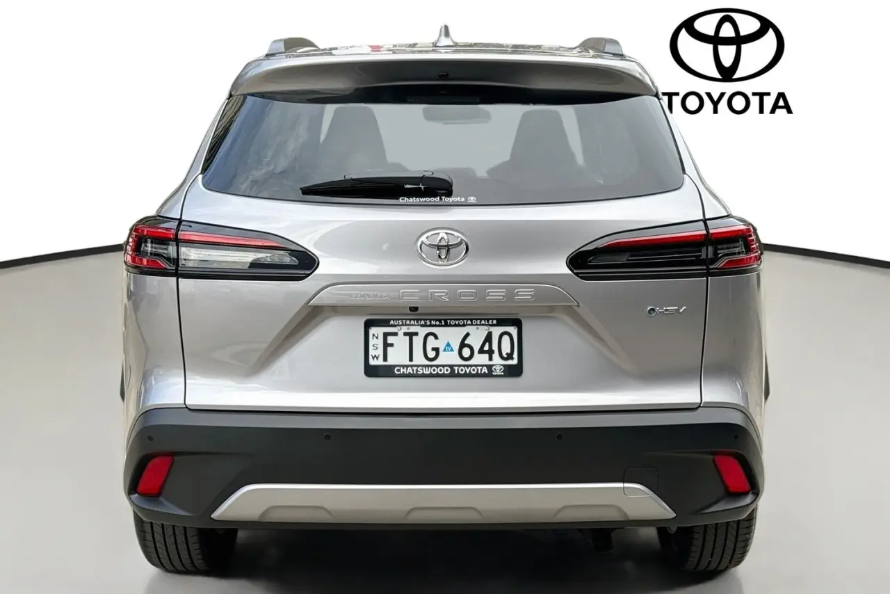 2025 Toyota Corolla Cross Gallery Image 7