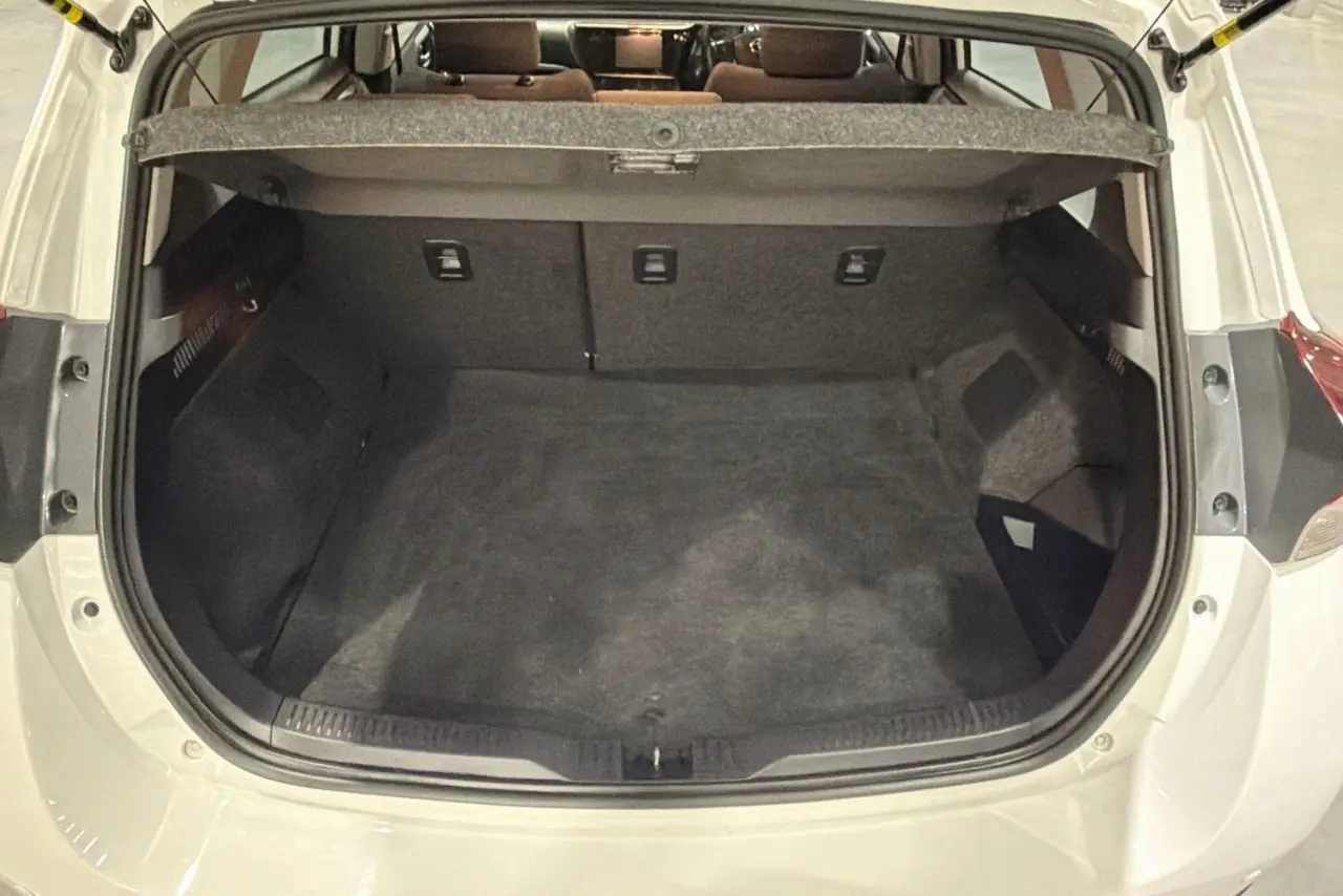 2018 Toyota Corolla Gallery Image 27