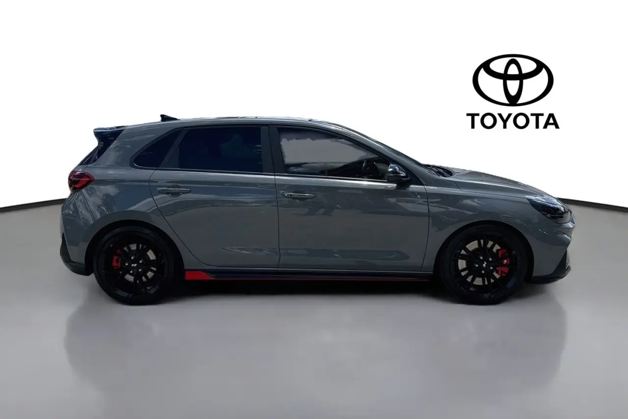 2024 Hyundai i30 Gallery Image 11