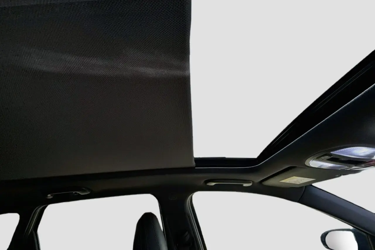 2024 Hyundai i30 Gallery Image 12