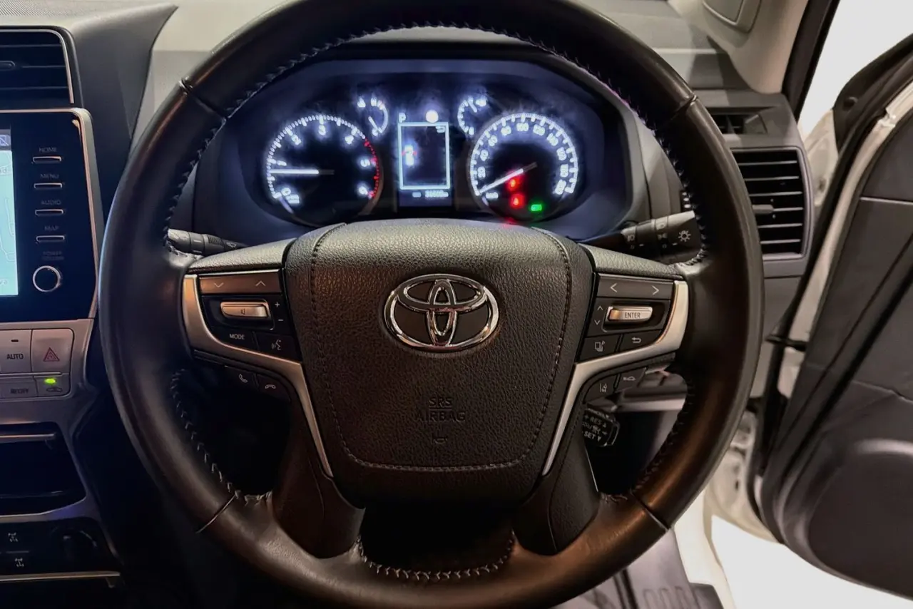 2023 Toyota Landcruiser Prado Gallery Image 21
