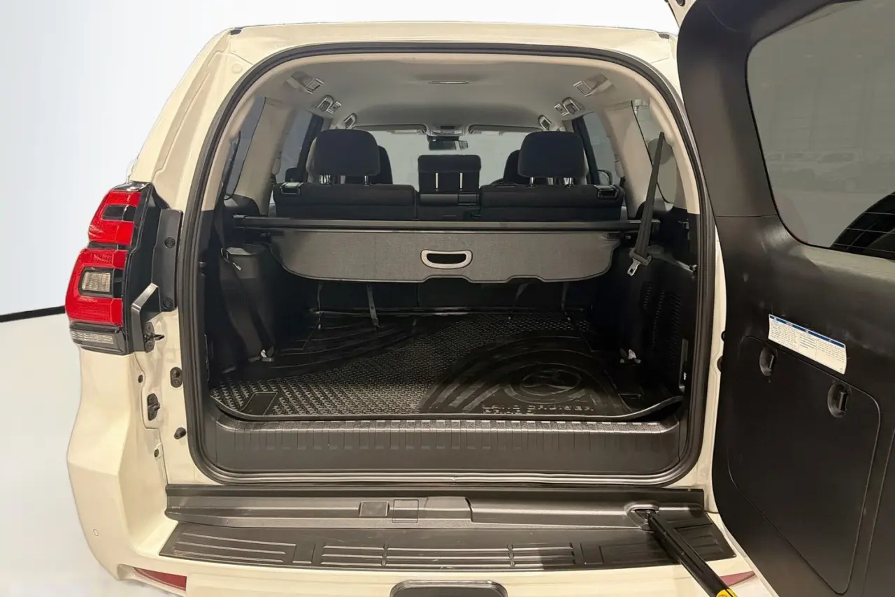2023 Toyota Landcruiser Prado Gallery Image 27
