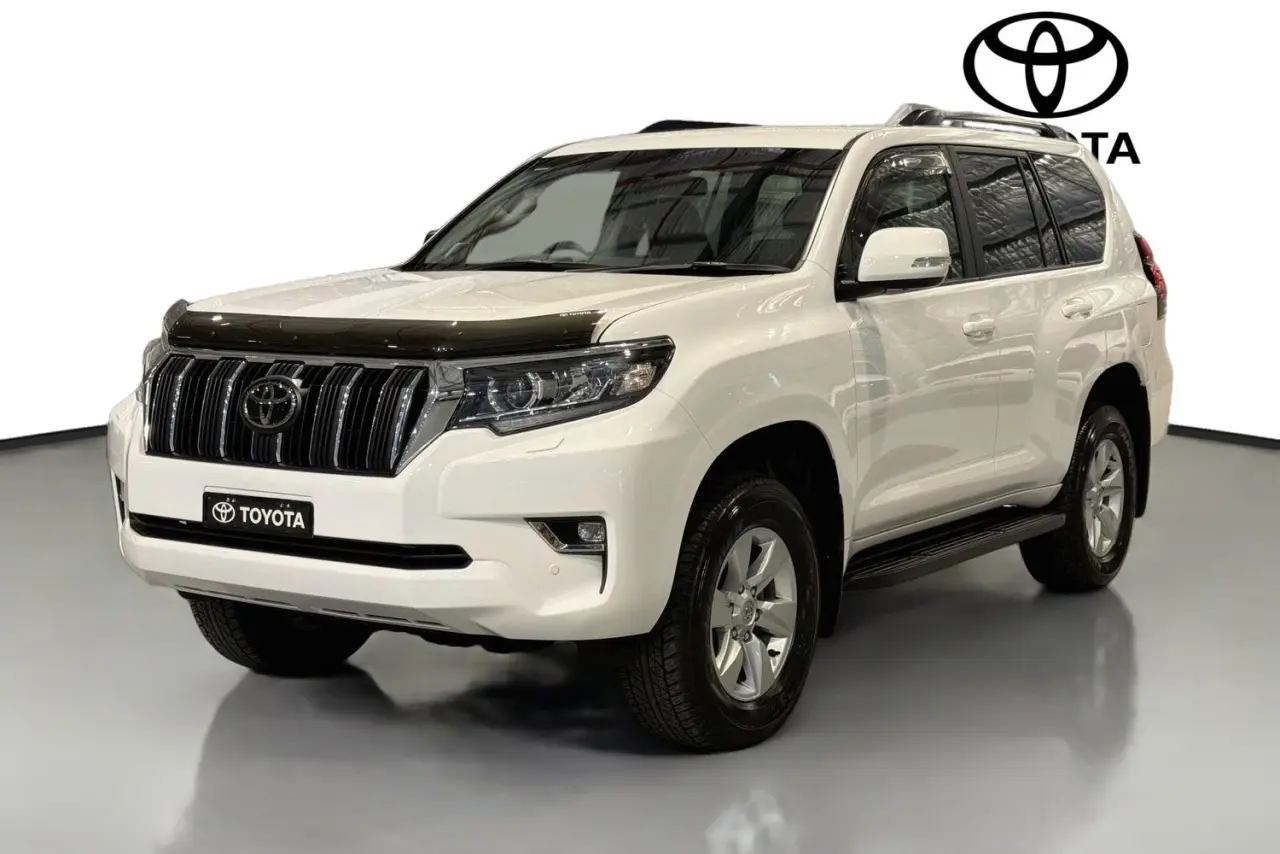 2023 Toyota Landcruiser Prado Gallery Image 4