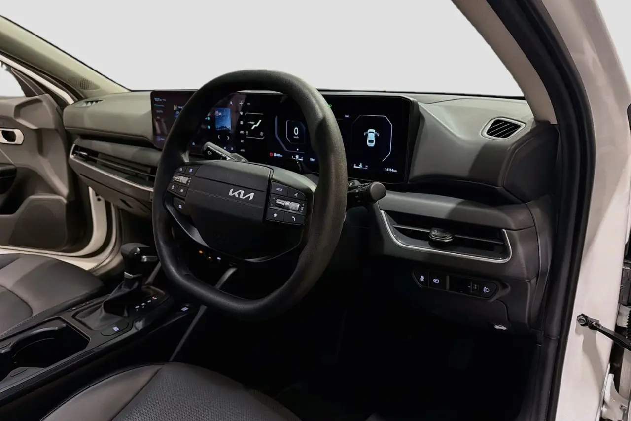 2025 Kia K4 Gallery Image 23