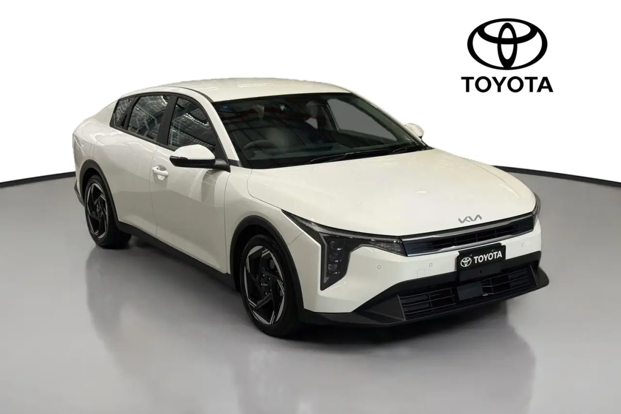 2025 Kia K4 Gallery Image 30