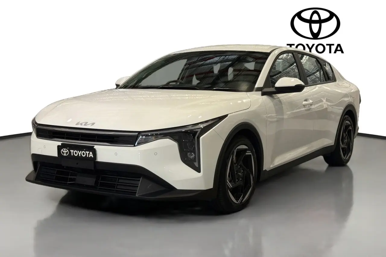2025 Kia K4 Gallery Image 4