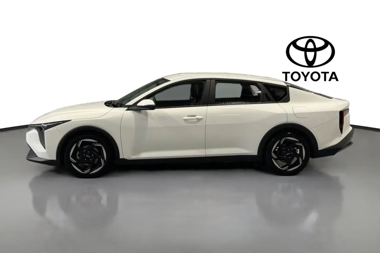 2025 Kia K4 Gallery Image 5