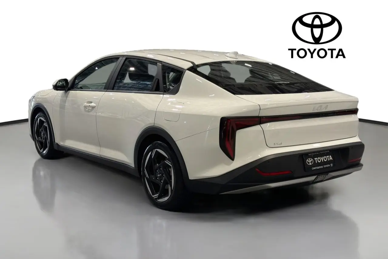 2025 Kia K4 Gallery Image 6