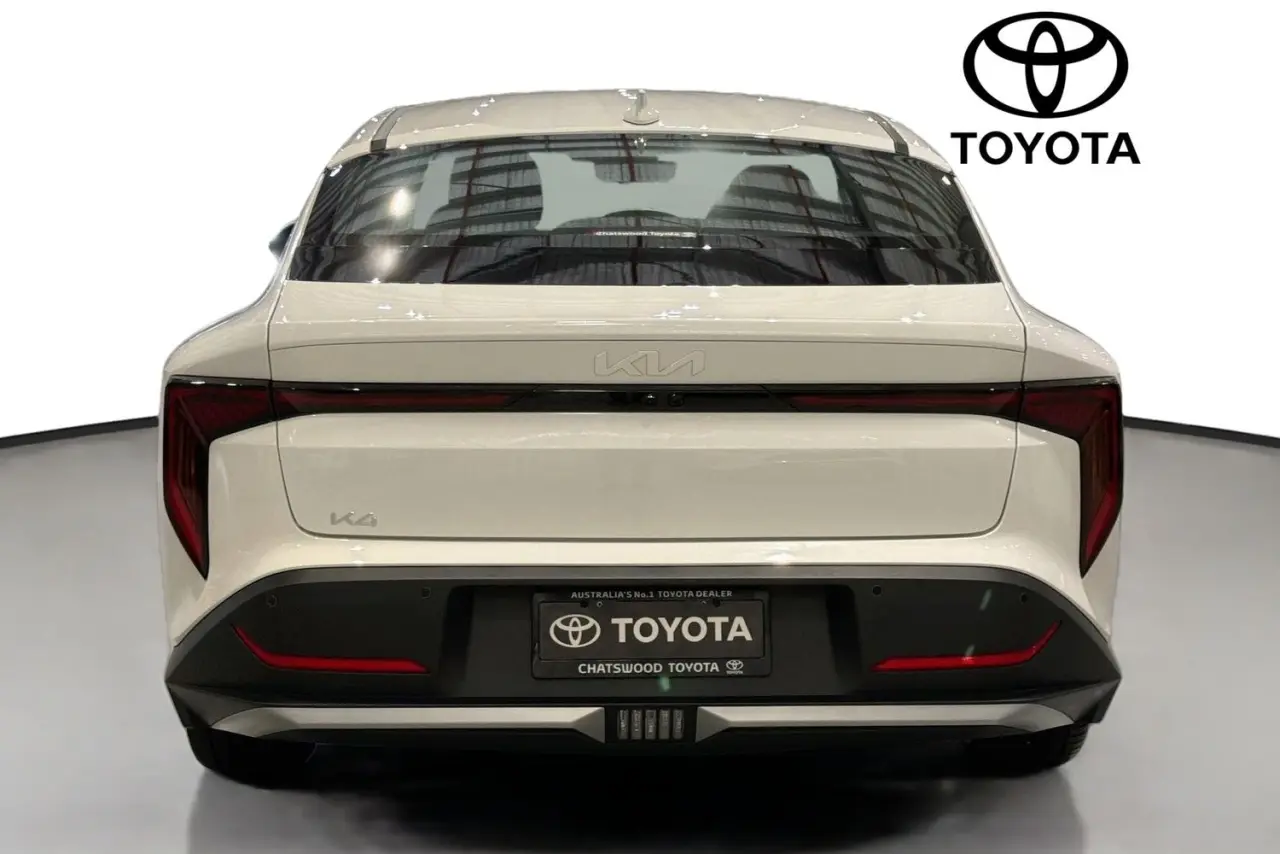 2025 Kia K4 Gallery Image 7