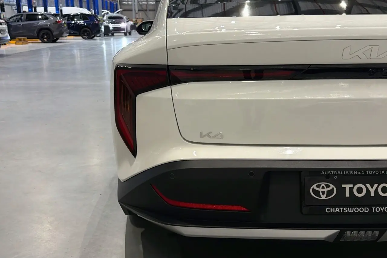 2025 Kia K4 Gallery Image 8