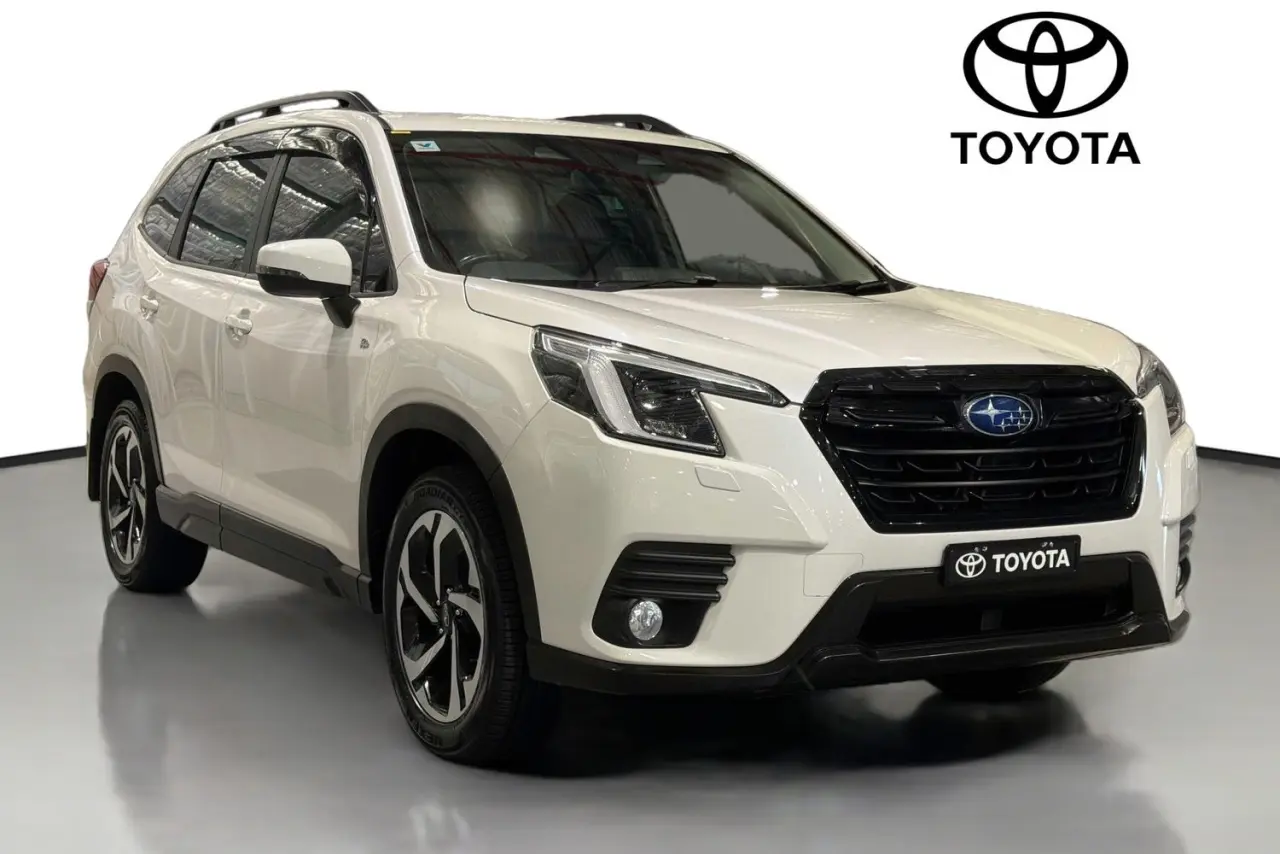 2023 Subaru Forester Gallery Image 1