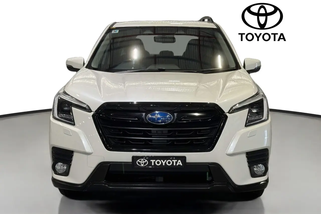2023 Subaru Forester Gallery Image 2